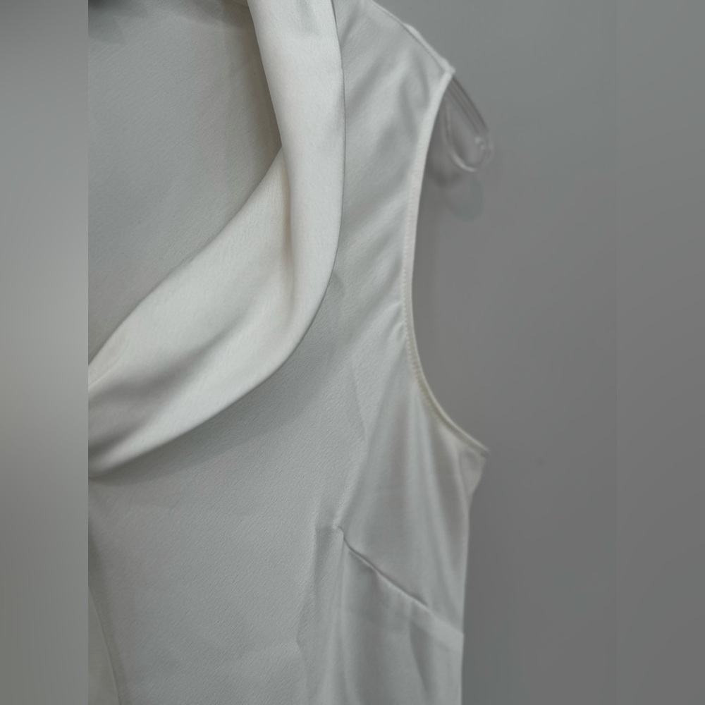 Tahari Arthur S. Levine Sailor Tie Sleeveless Blouse Off White– Size Small - Picture 2 of 6